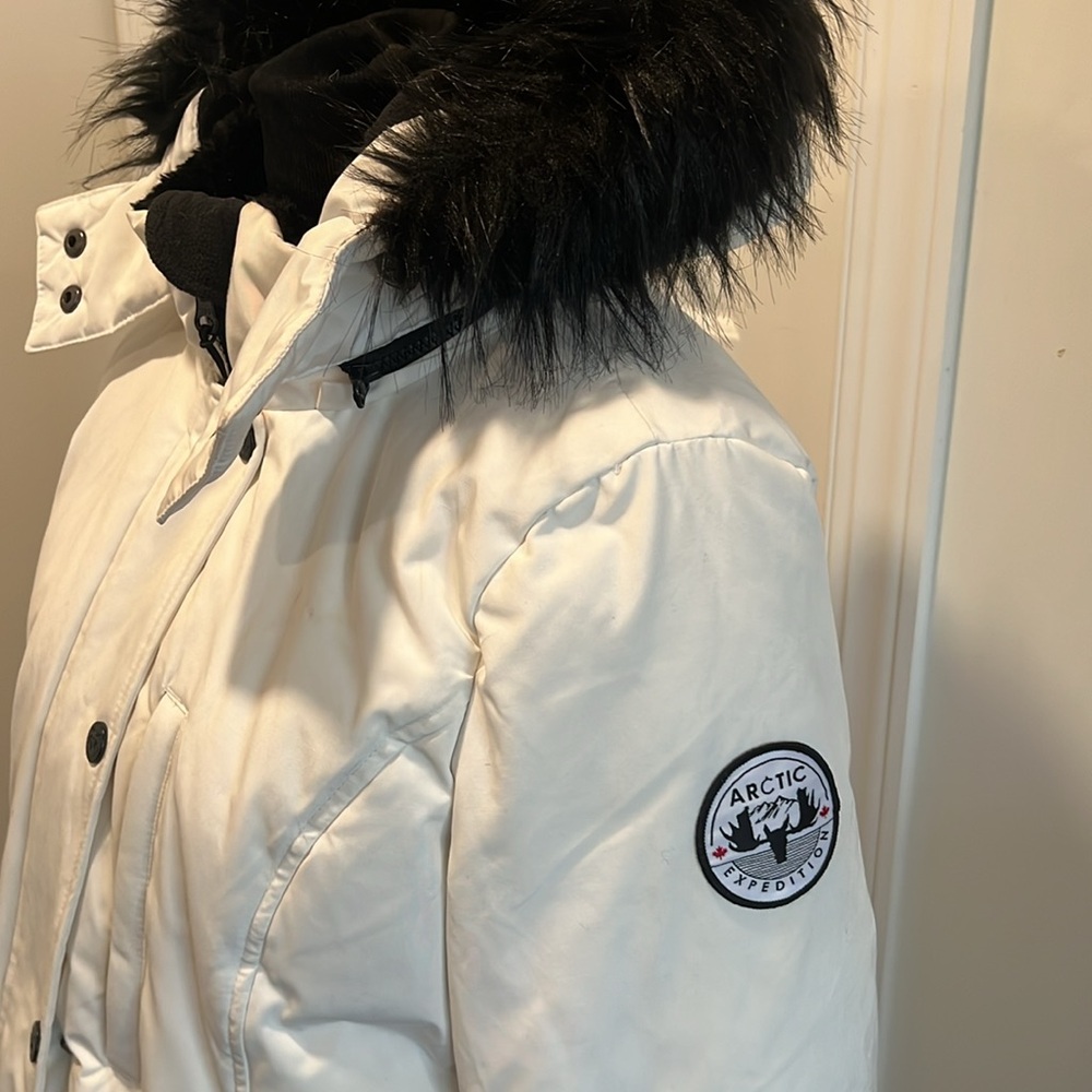 Arctic Expedition Down Coat with Faux Fur Removable Hood White Sz M - Picture 3 of 16